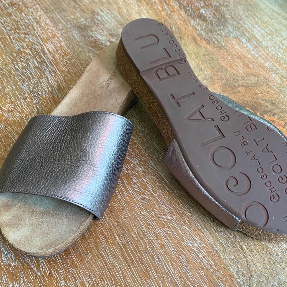 NWOB CHOCOLAT BLU Sandals‎ 7.5